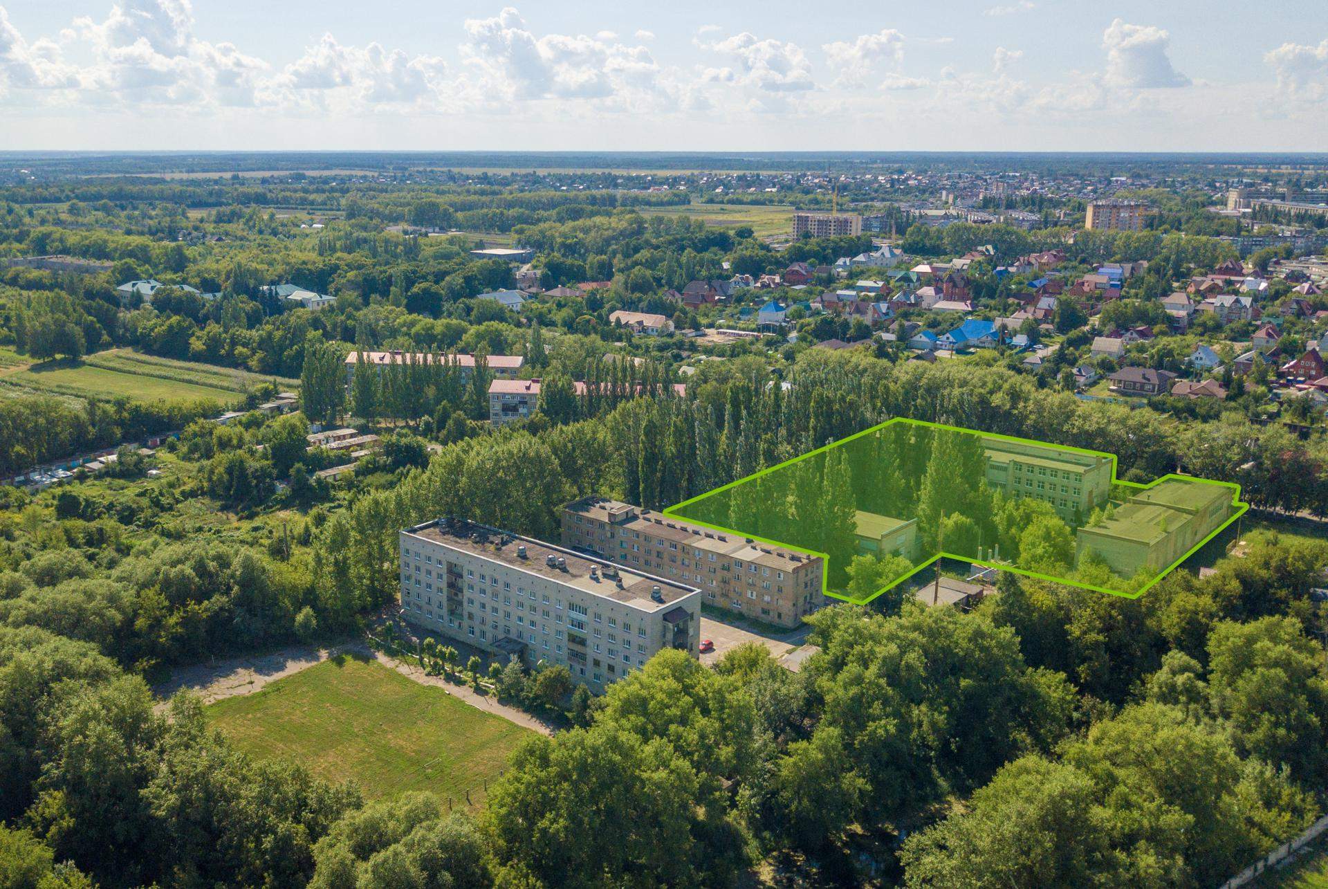 Продам торговое помещение 8776.7 м.кв.
