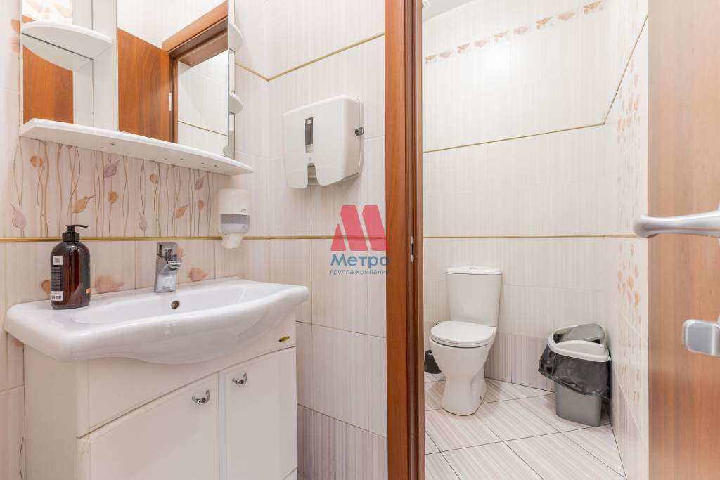 Сдам в аренду офис 200 м.кв.