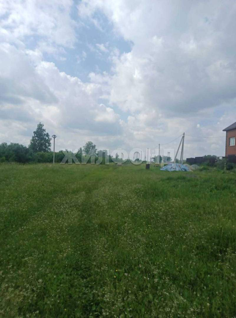 Продам земельный участок 2000 м.кв.