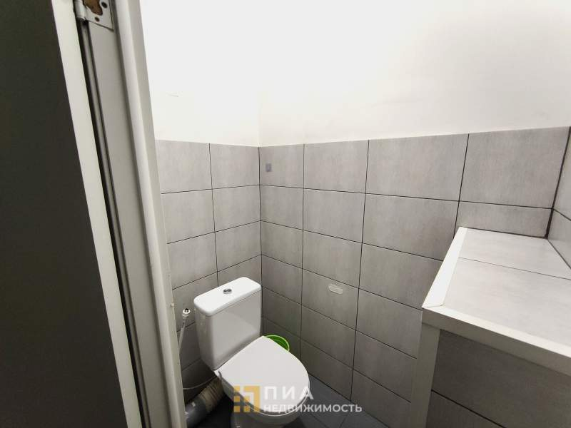 Сдам в аренду магазин 97.3 м.кв.