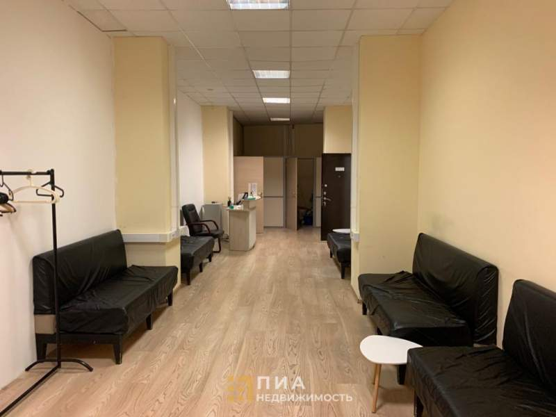 Сдам в аренду офис 215.3 м.кв.