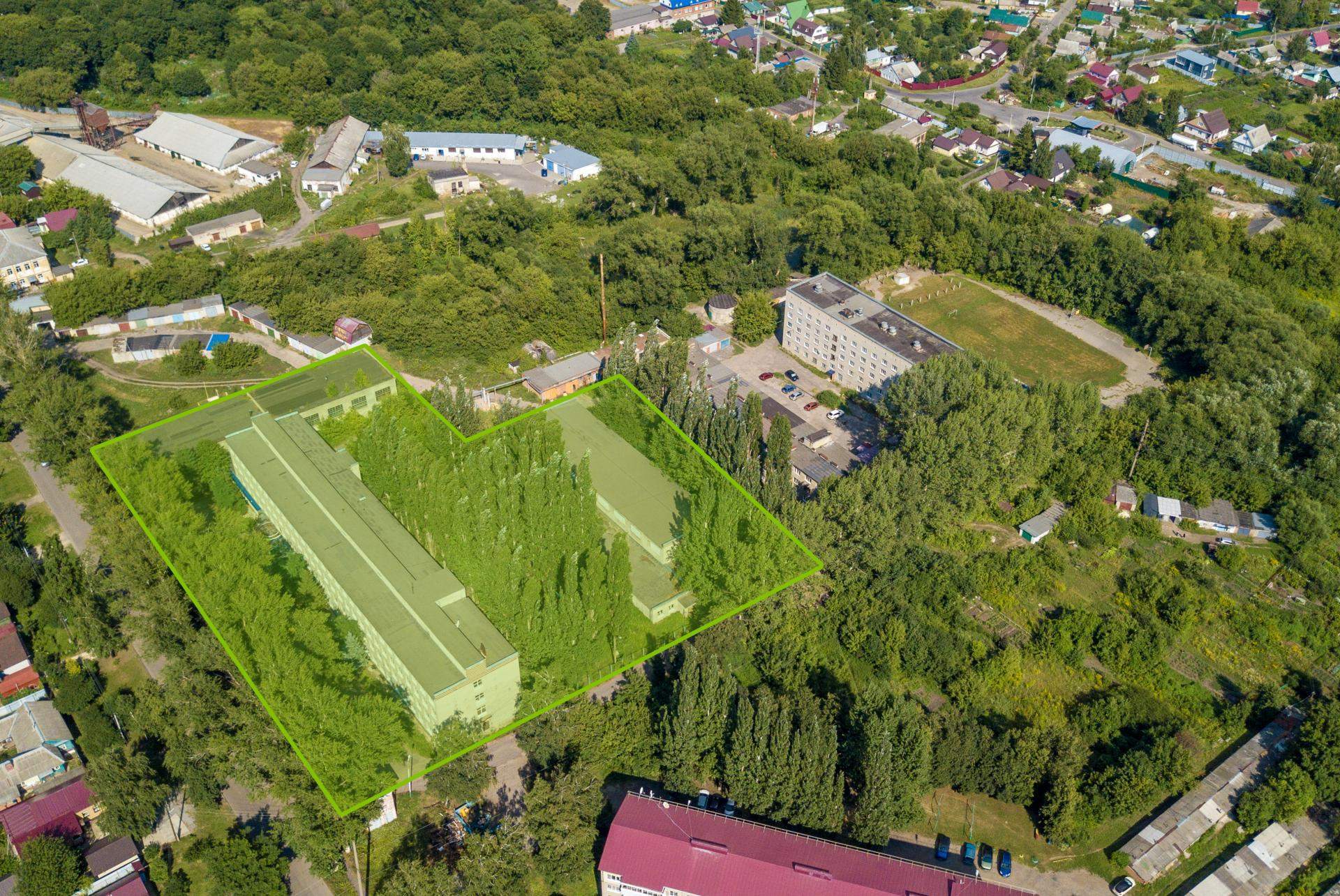 Продам торговое помещение 8776.7 м.кв.