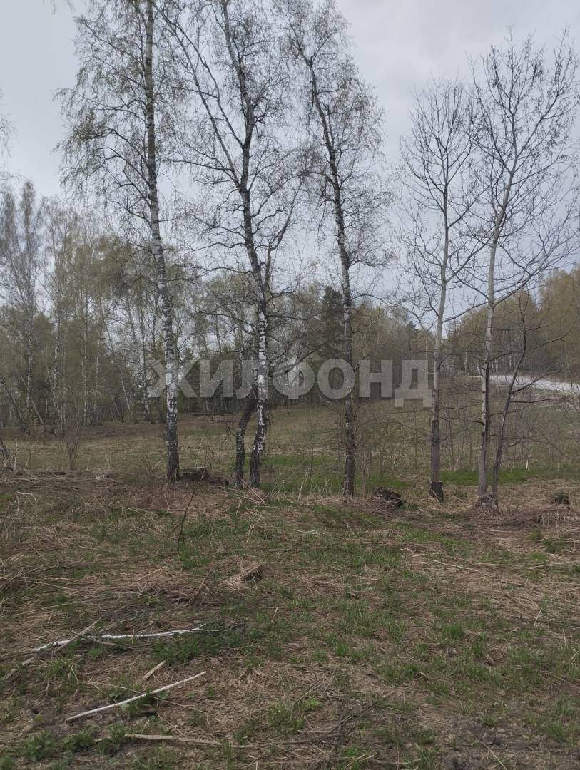 Продам земельный участок 800 м.кв.