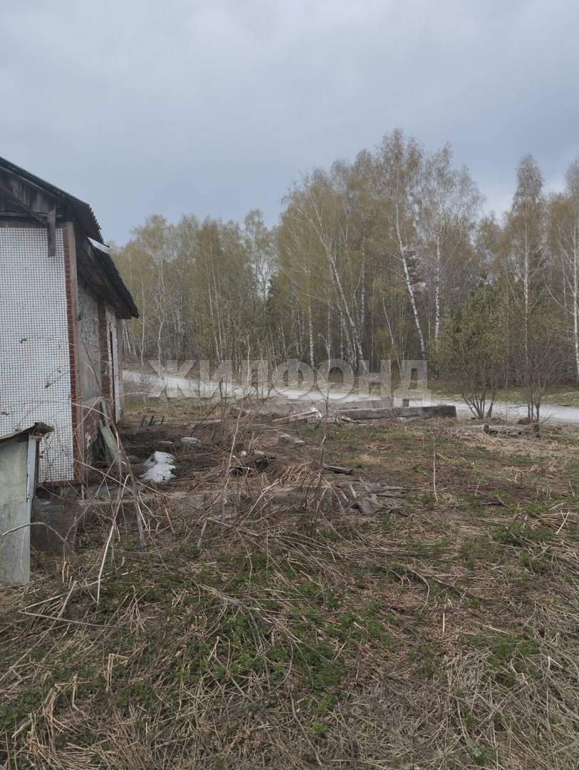 Продам земельный участок 800 м.кв.