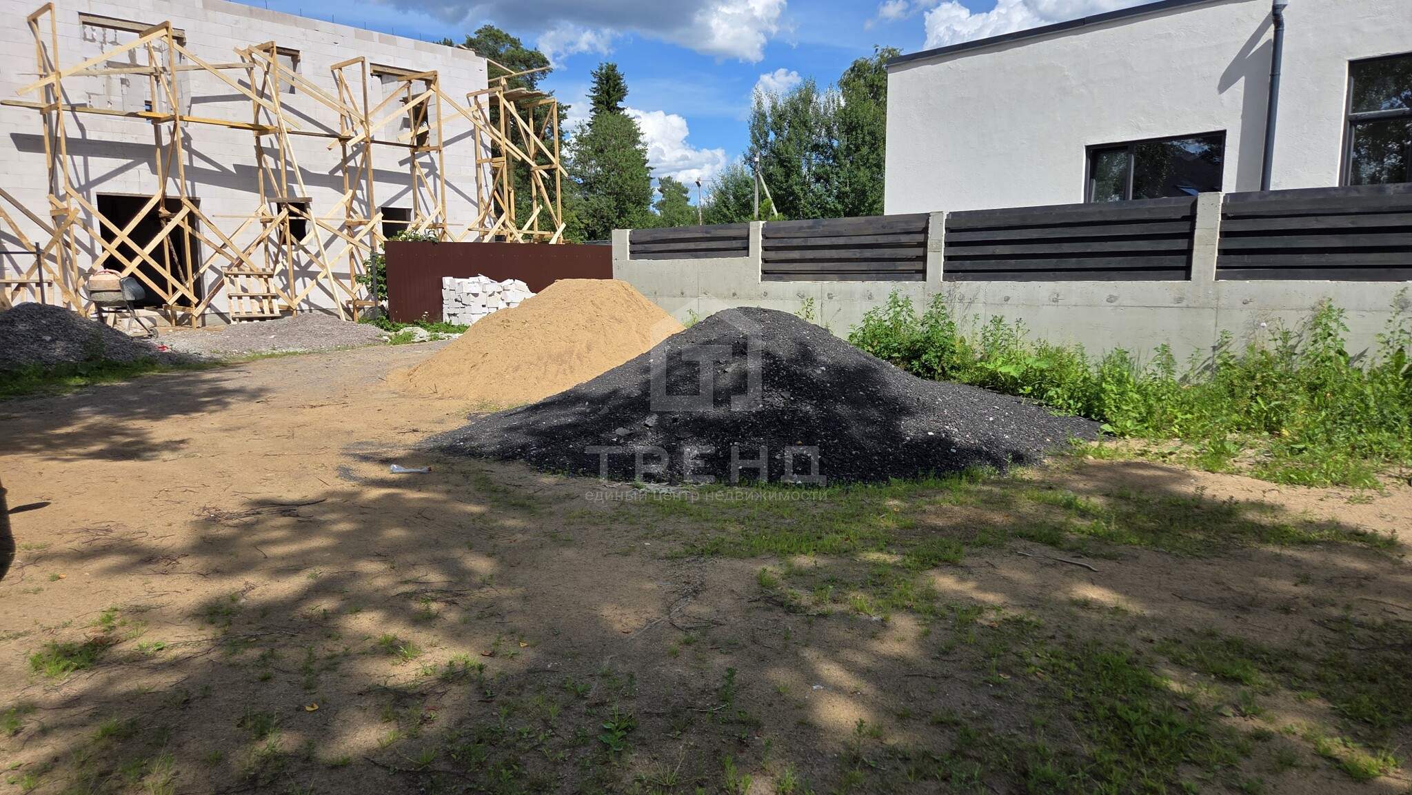 Продам земельный участок 609 м.кв.