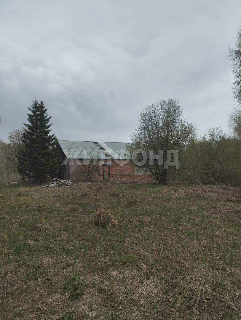 Продам земельный участок 800 м.кв.