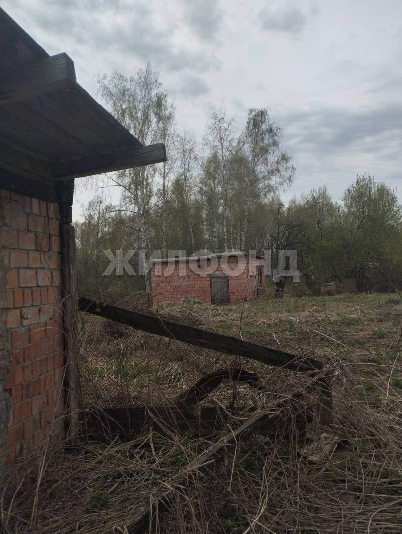 Продам земельный участок 800 м.кв.