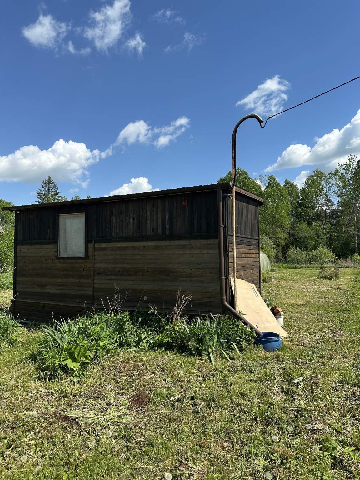 Продам земельный участок 1050 м.кв.