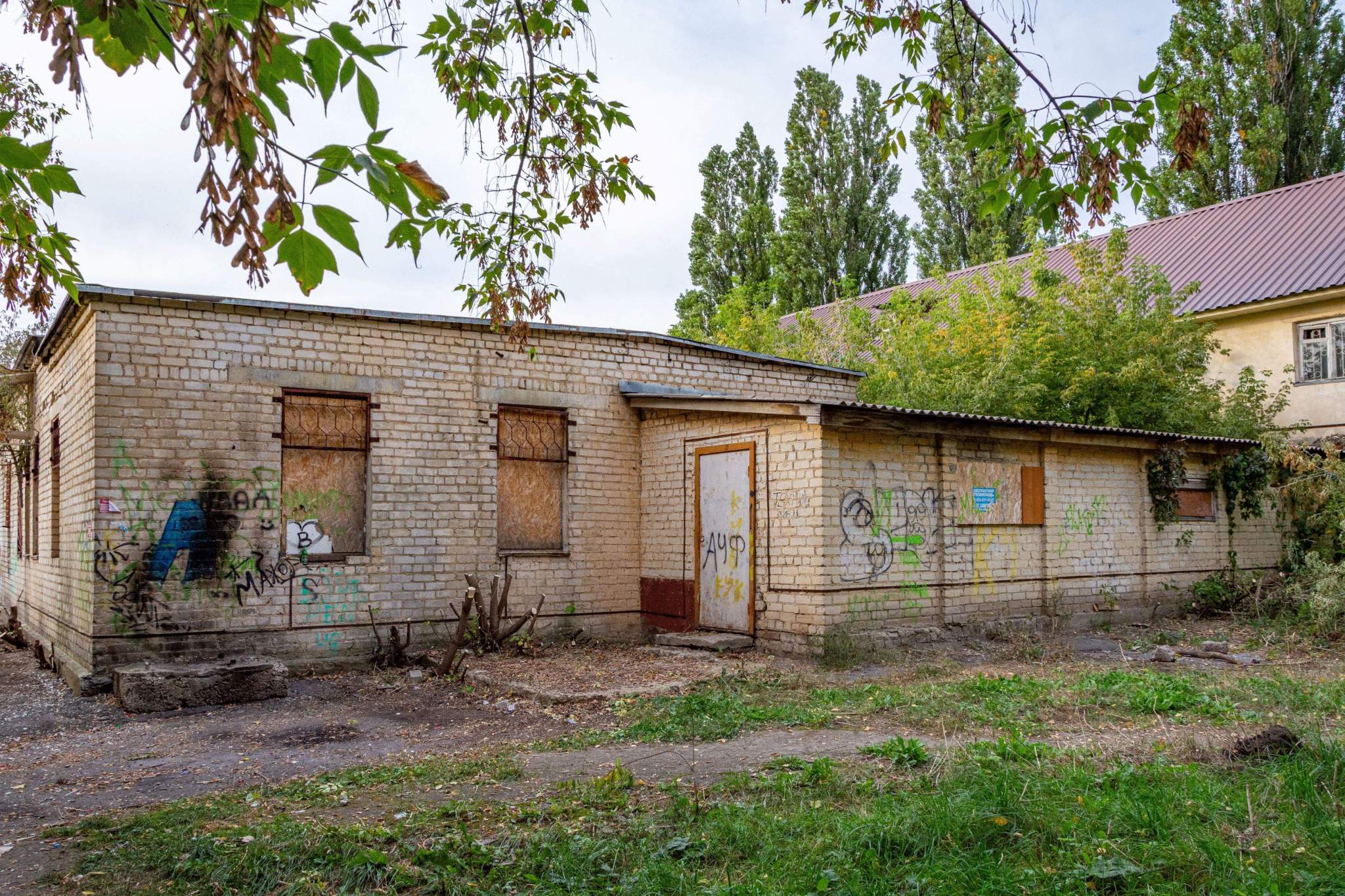 Продам торговое помещение 3024 м.кв.