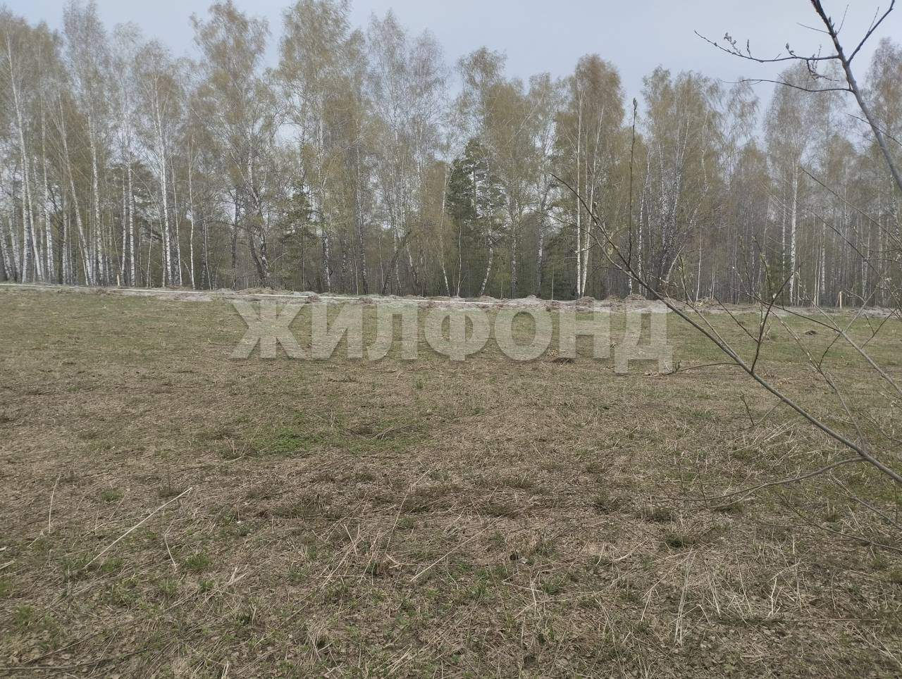 Продам земельный участок 800 м.кв.