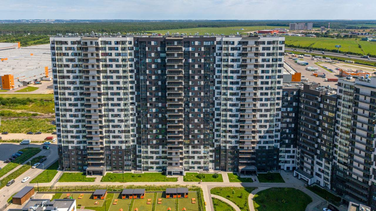 Продам магазин 1361.8 м.кв.