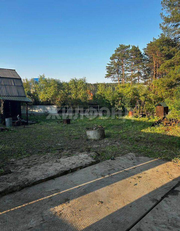 Продам земельный участок 1656 м.кв.