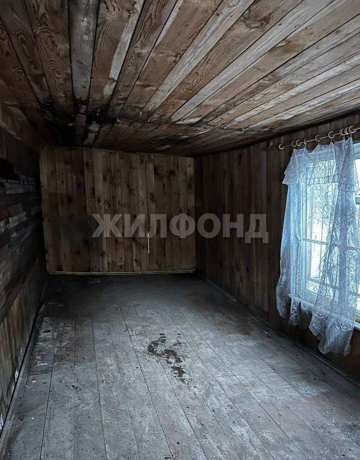 Продам земельный участок 1656 м.кв.