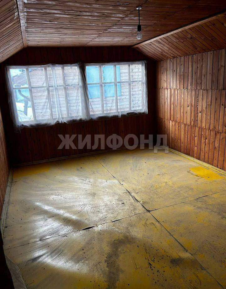 Продам земельный участок 1656 м.кв.