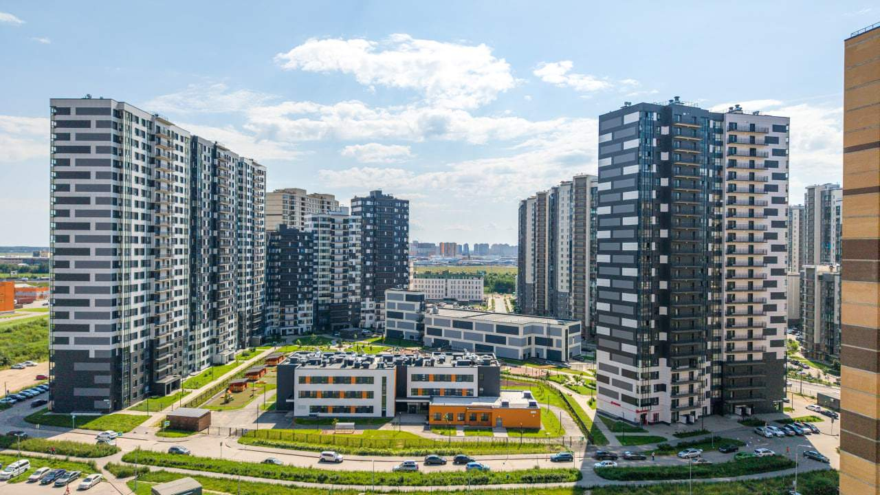 Продам магазин 1361.8 м.кв.
