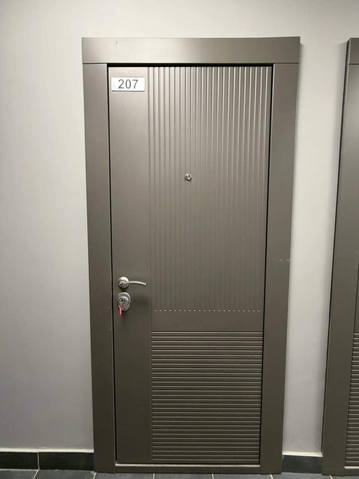 Продам магазин 12.2 м.кв.
