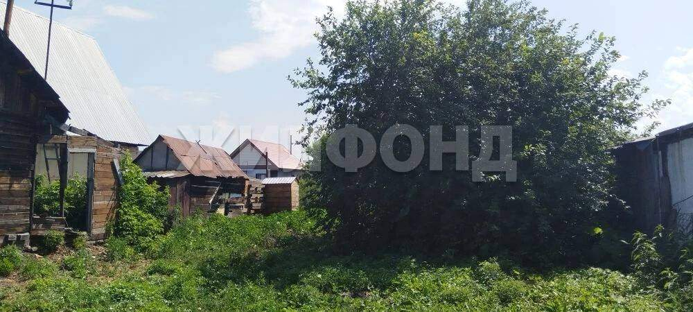 Продам земельный участок 1470 м.кв.