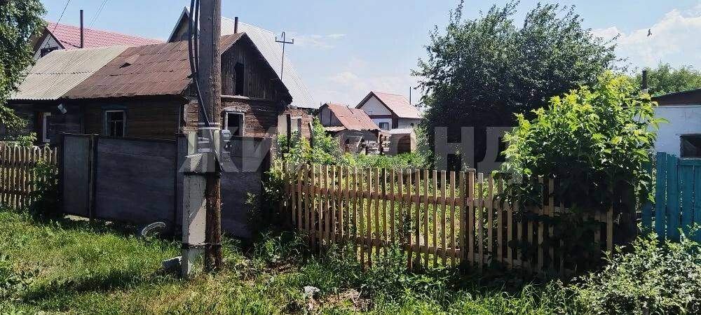 Продам земельный участок 1470 м.кв.