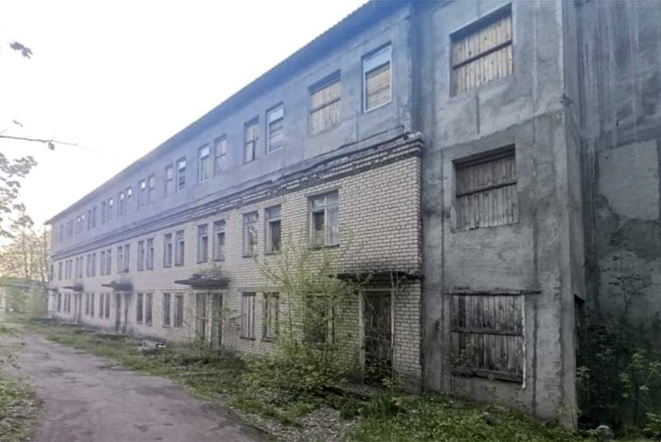 Продам торговое помещение 729.3 м.кв.
