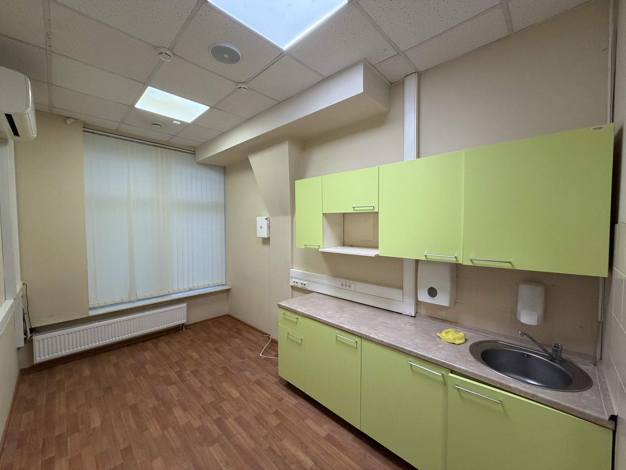 Сдам в аренду магазин 281.5 м.кв.