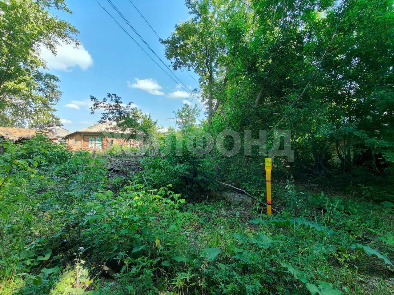 Продам земельный участок 1000 м.кв.