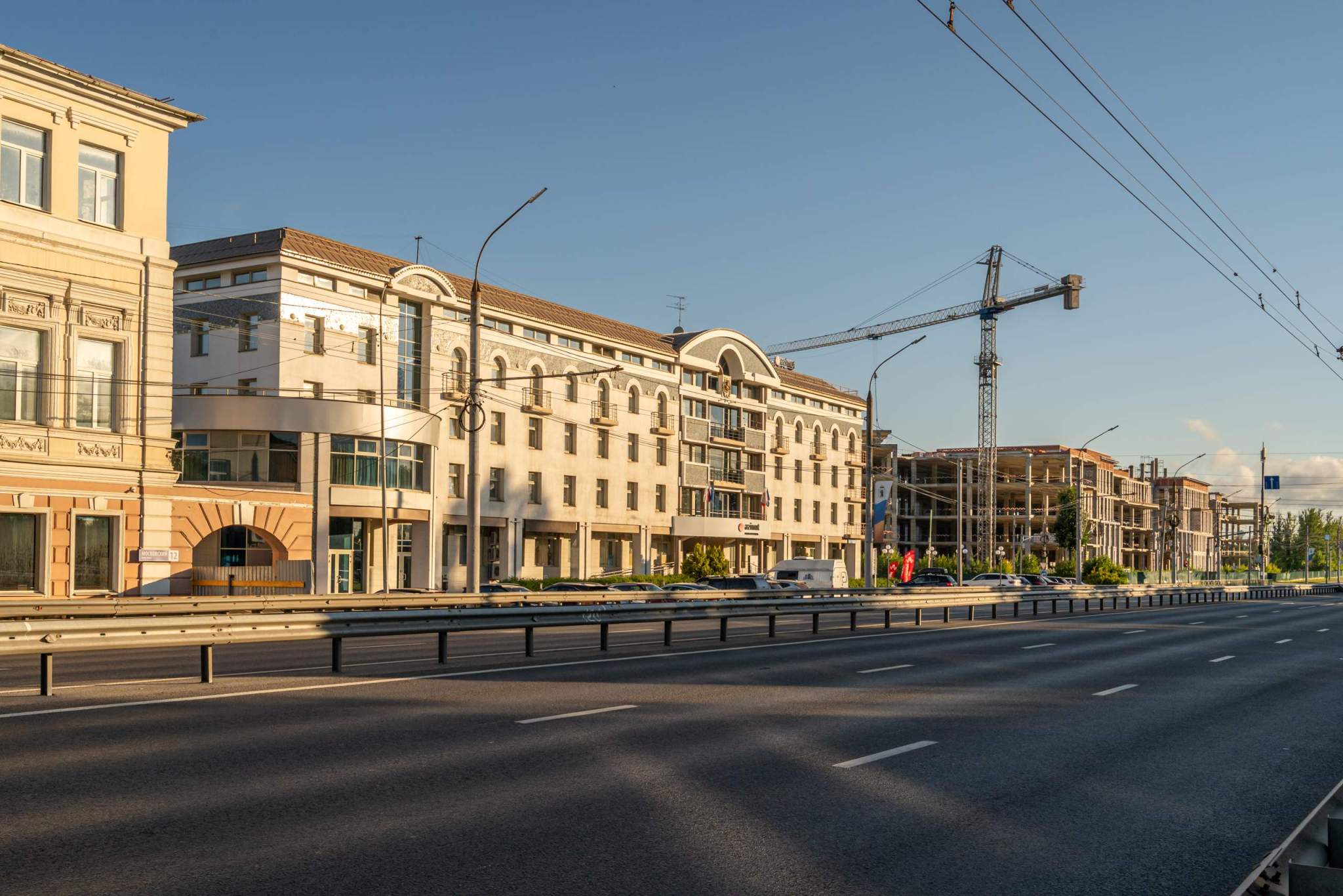 Продам торговое помещение 12046 м.кв.