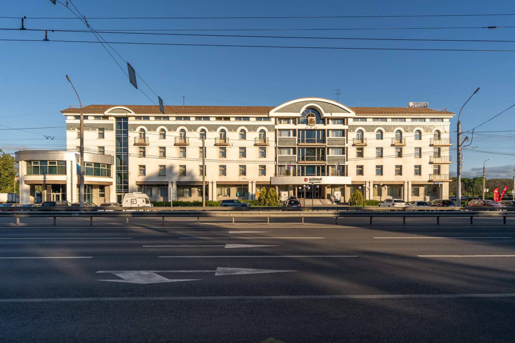 Продам торговое помещение 12046 м.кв.
