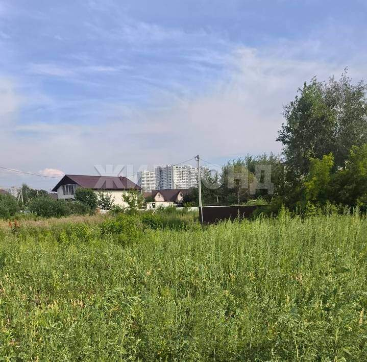 Продам земельный участок 780 м.кв.