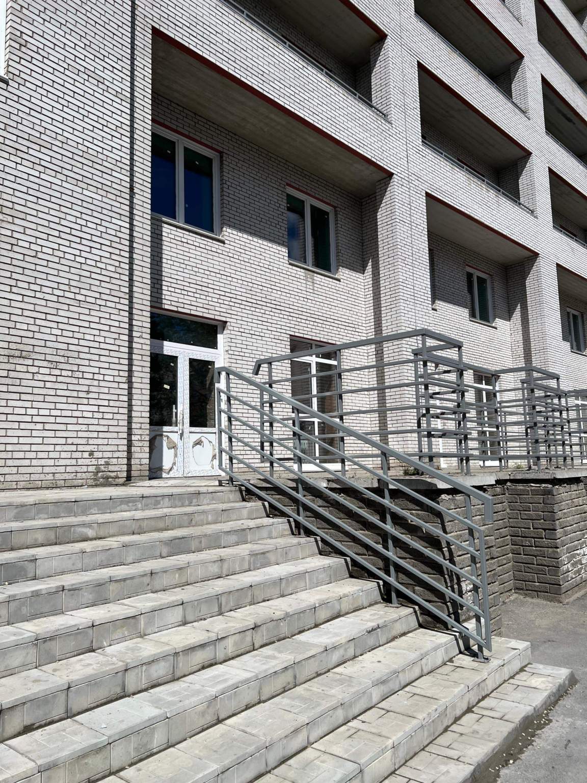 Продам офис 221.7 м.кв.