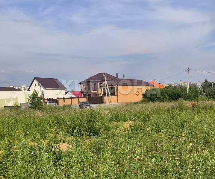 Продам земельный участок 780 м.кв.