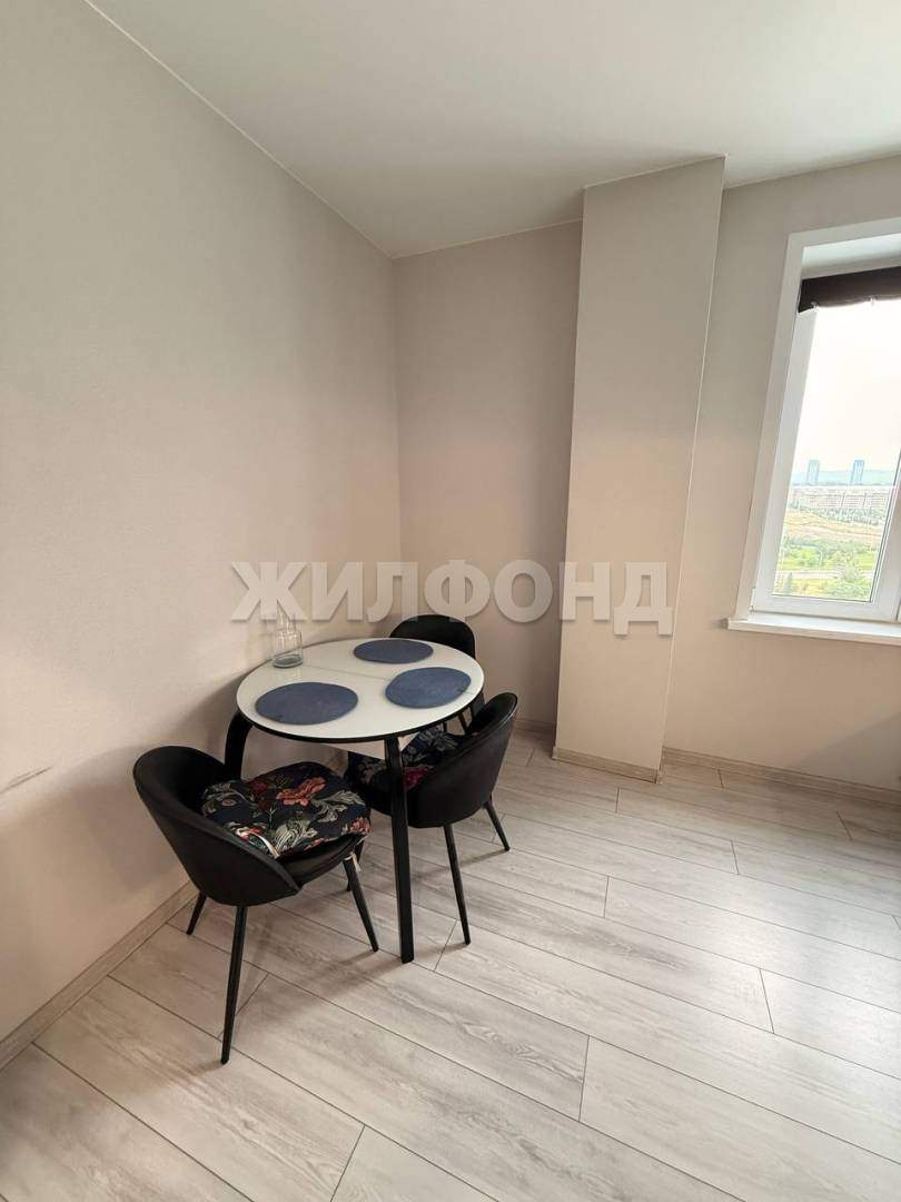 Квартира на продажу в Красноярске, Шахтеров улица, 66 фото №4