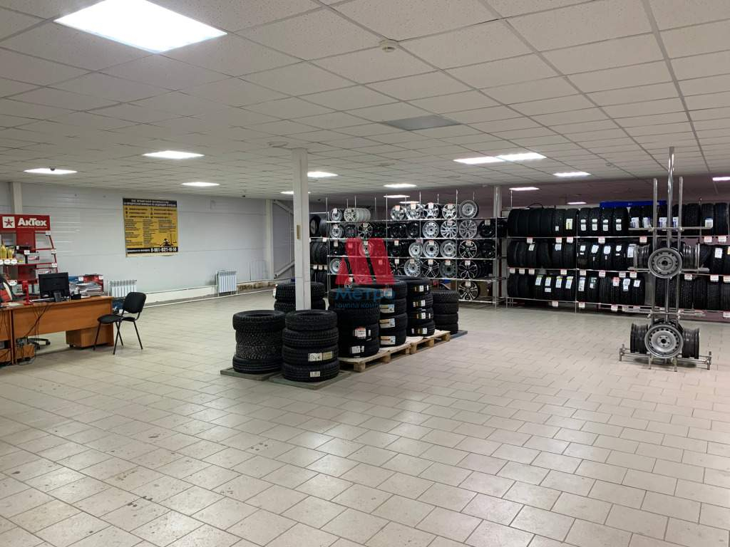 Продам торговое помещение 441.8 м.кв.
