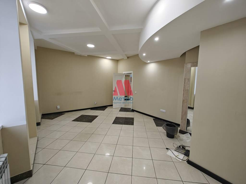 Сдам в аренду офис 146 м.кв.