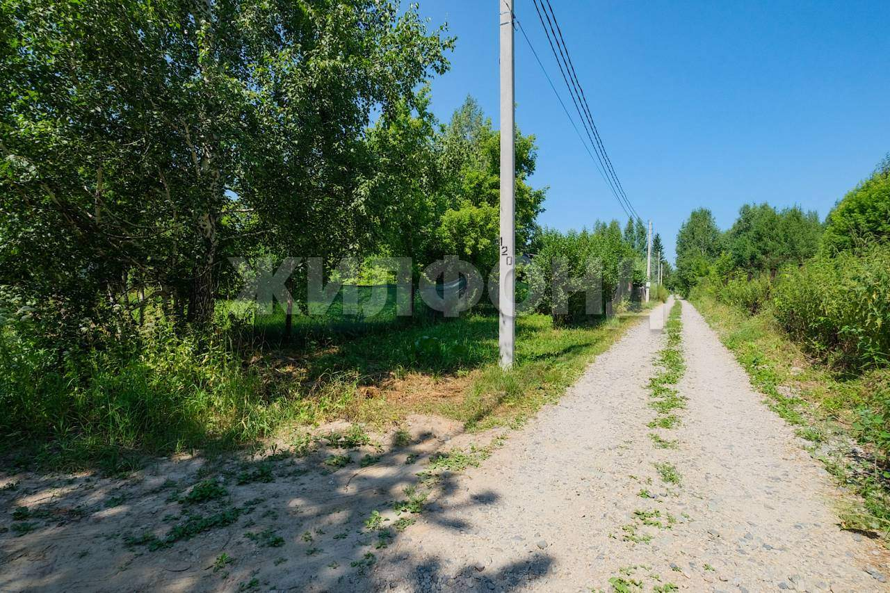 Продам земельный участок 1198 м.кв.