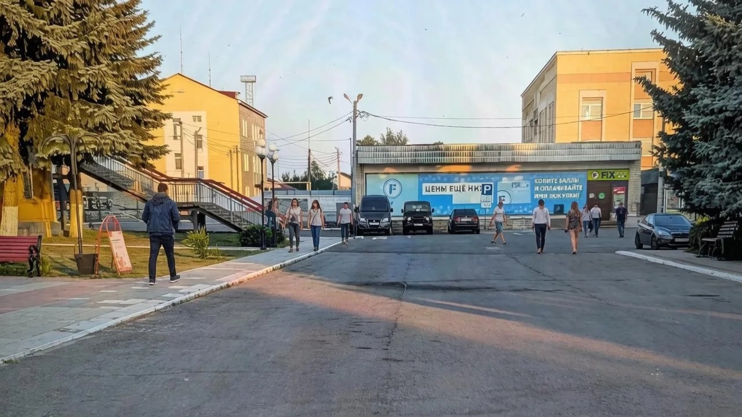 Продам торговое помещение 322.4 м.кв.