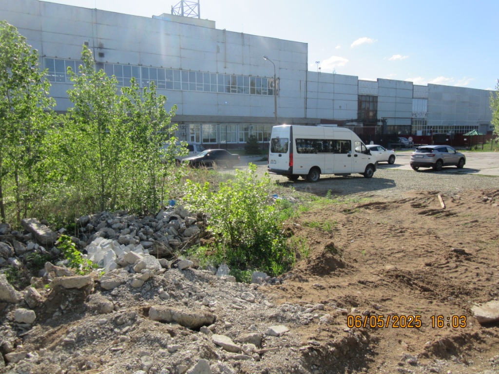 Продам торговое помещение 9331.1 м.кв.