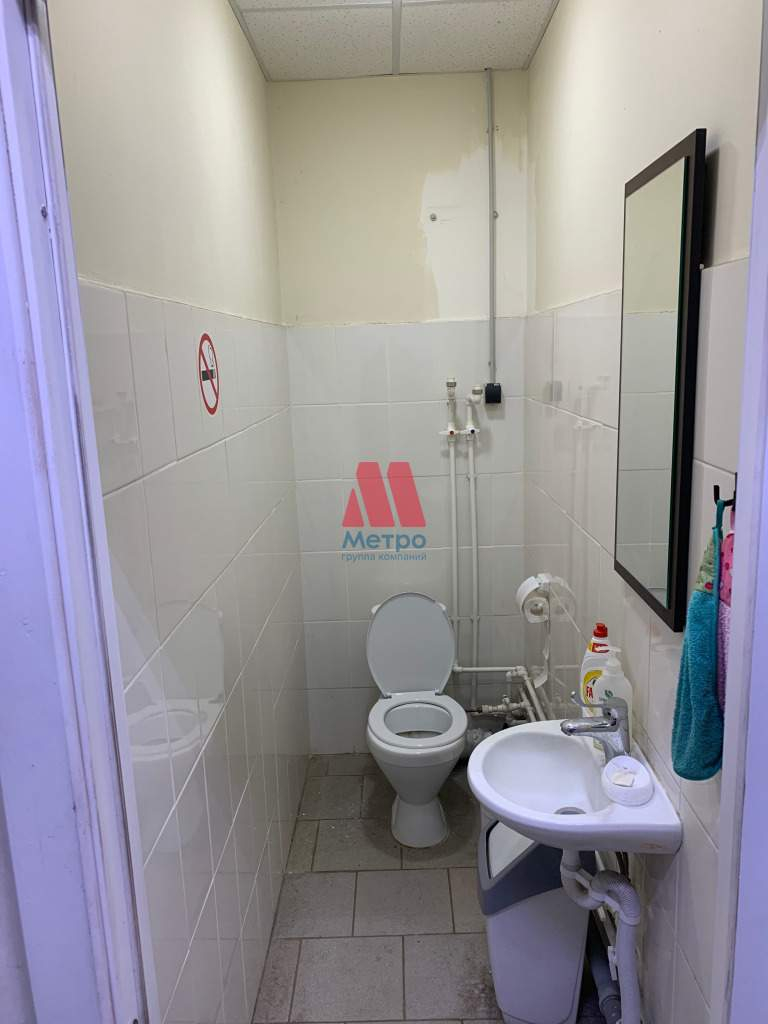 Продам торговое помещение 441.8 м.кв.