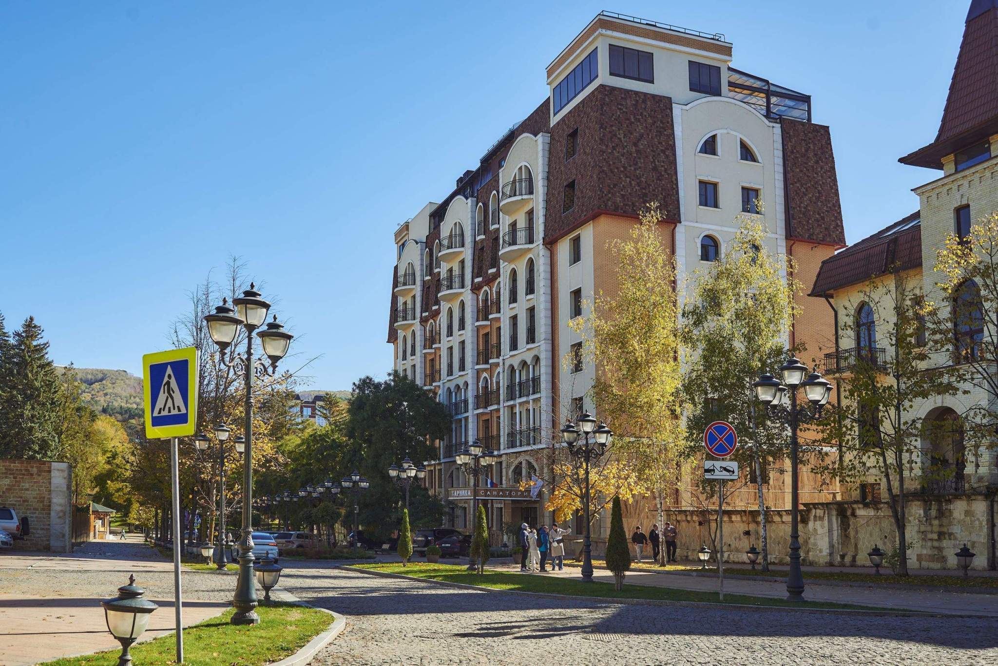 Продам торговое помещение 7880.3 м.кв.