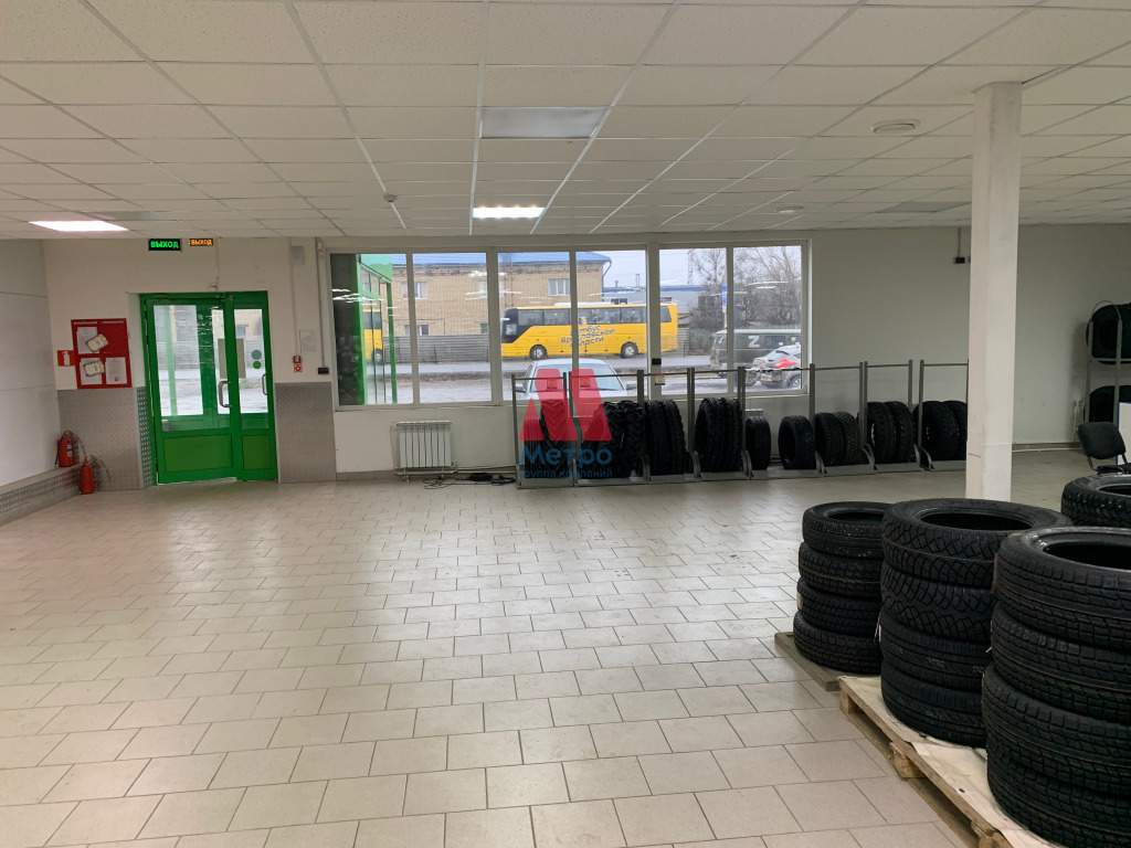Продам торговое помещение 441.8 м.кв.