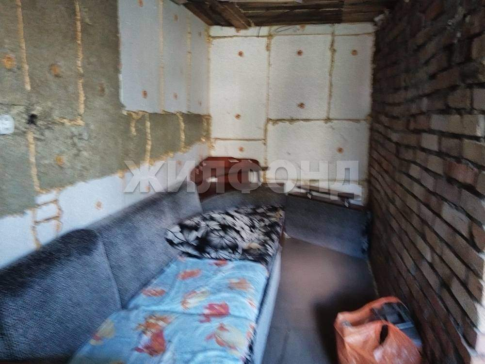 Продам земельный участок 1400 м.кв.