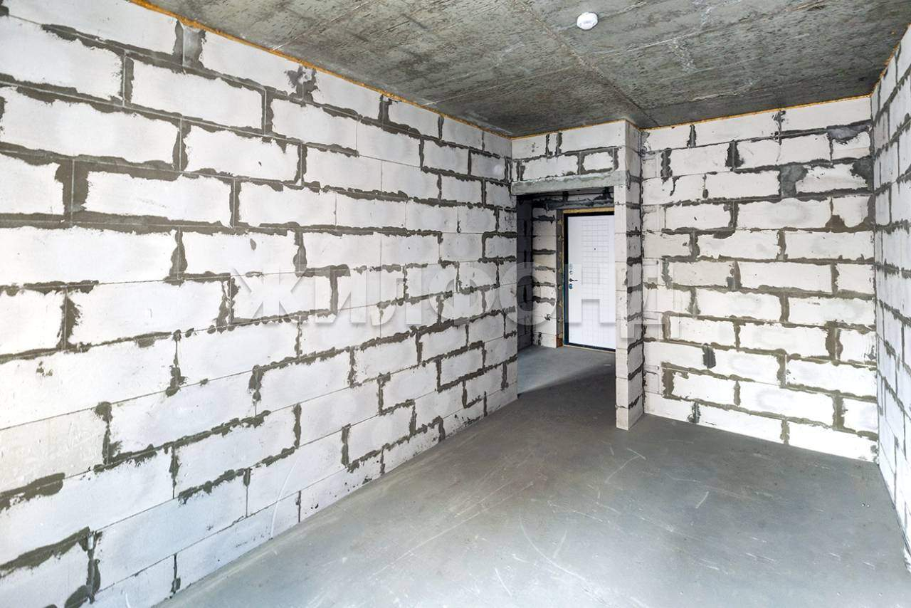 Квартира на продажу в Барнауле, Папанинцев улица, 143 фото №1