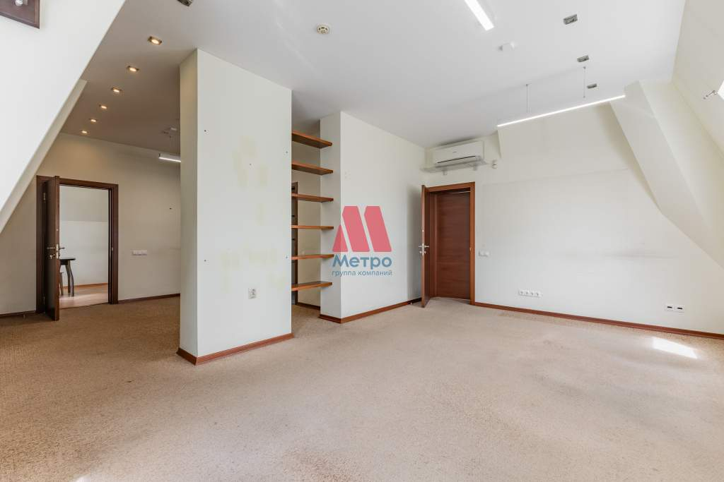 Сдам в аренду офис 200 м.кв.