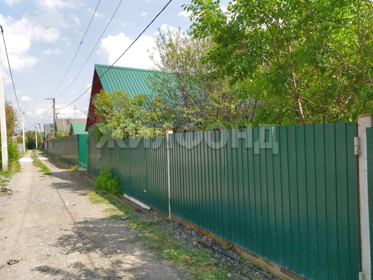 Продам земельный участок 629 м.кв.