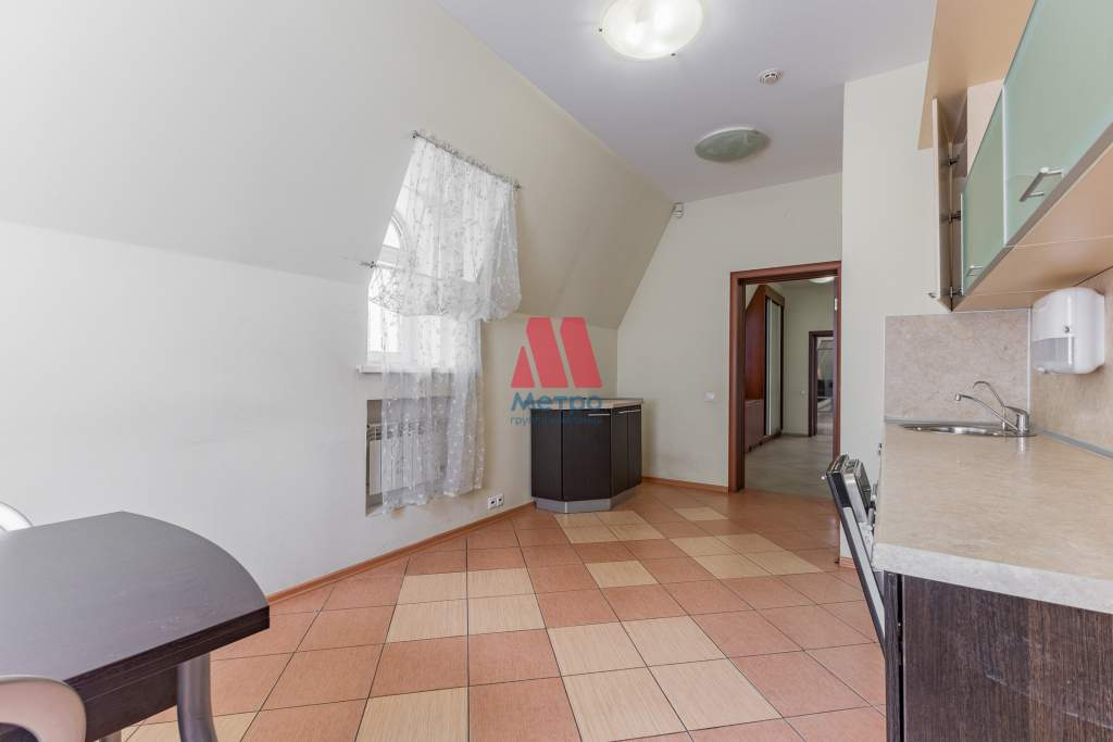 Сдам в аренду офис 200 м.кв.