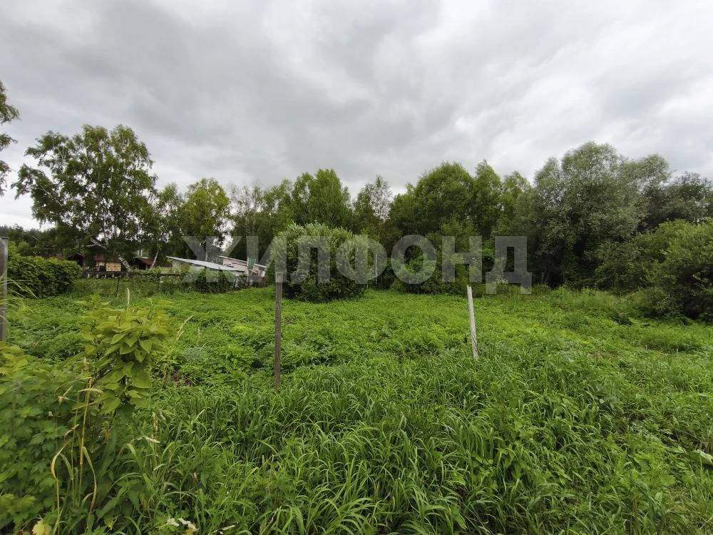 Продам земельный участок 1137 м.кв.
