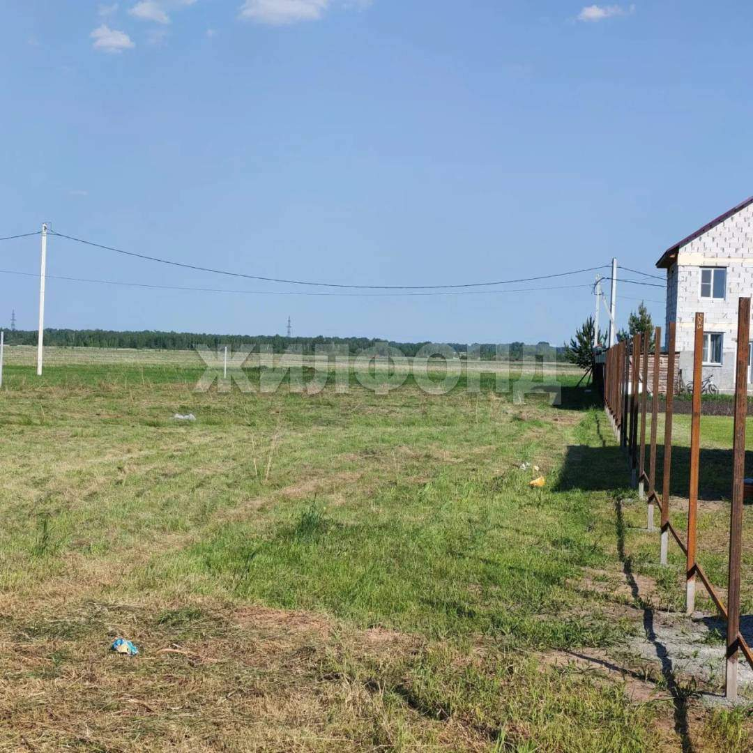 Продам земельный участок 783 м.кв.