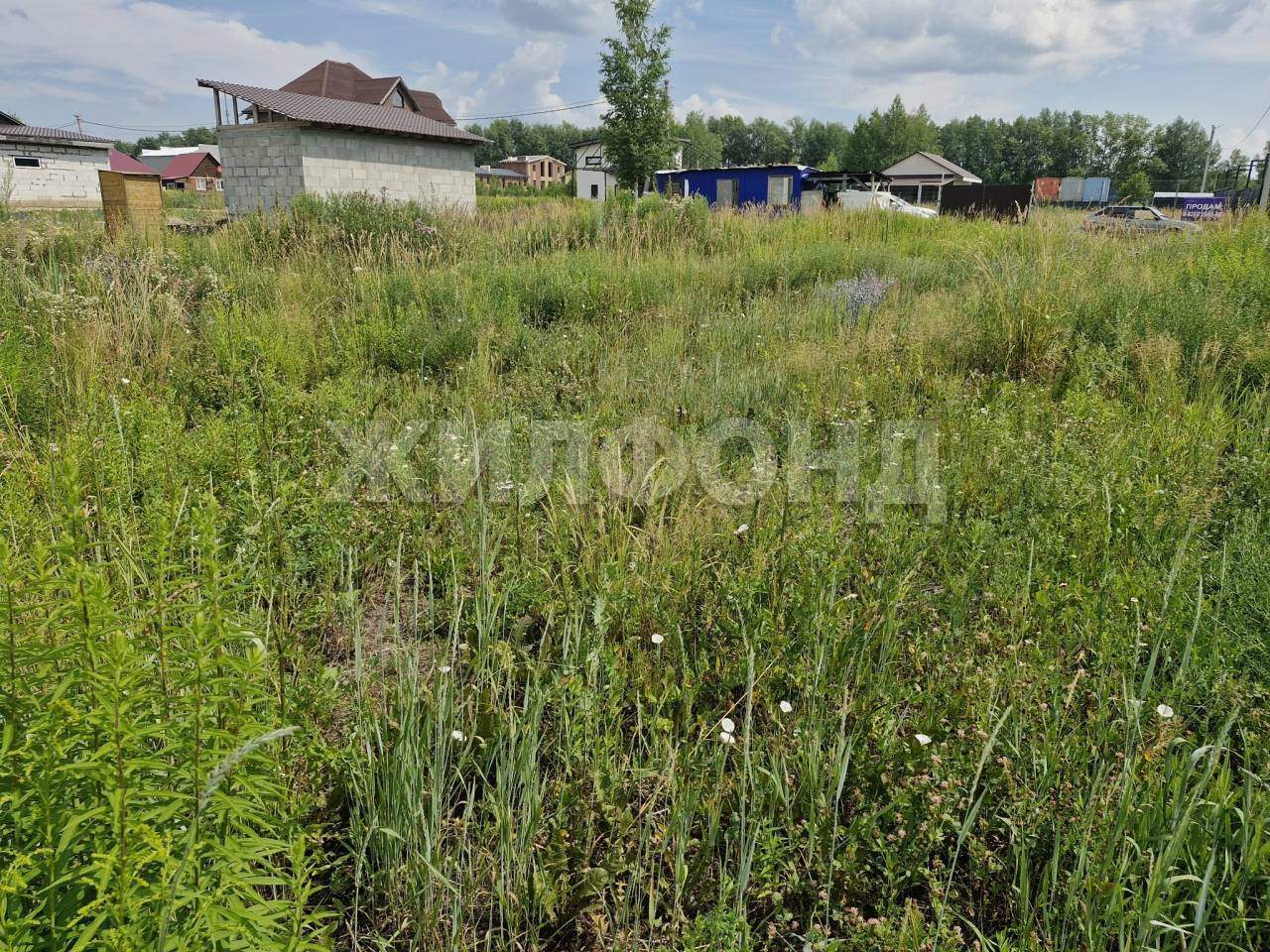 Продам земельный участок 1000 м.кв.