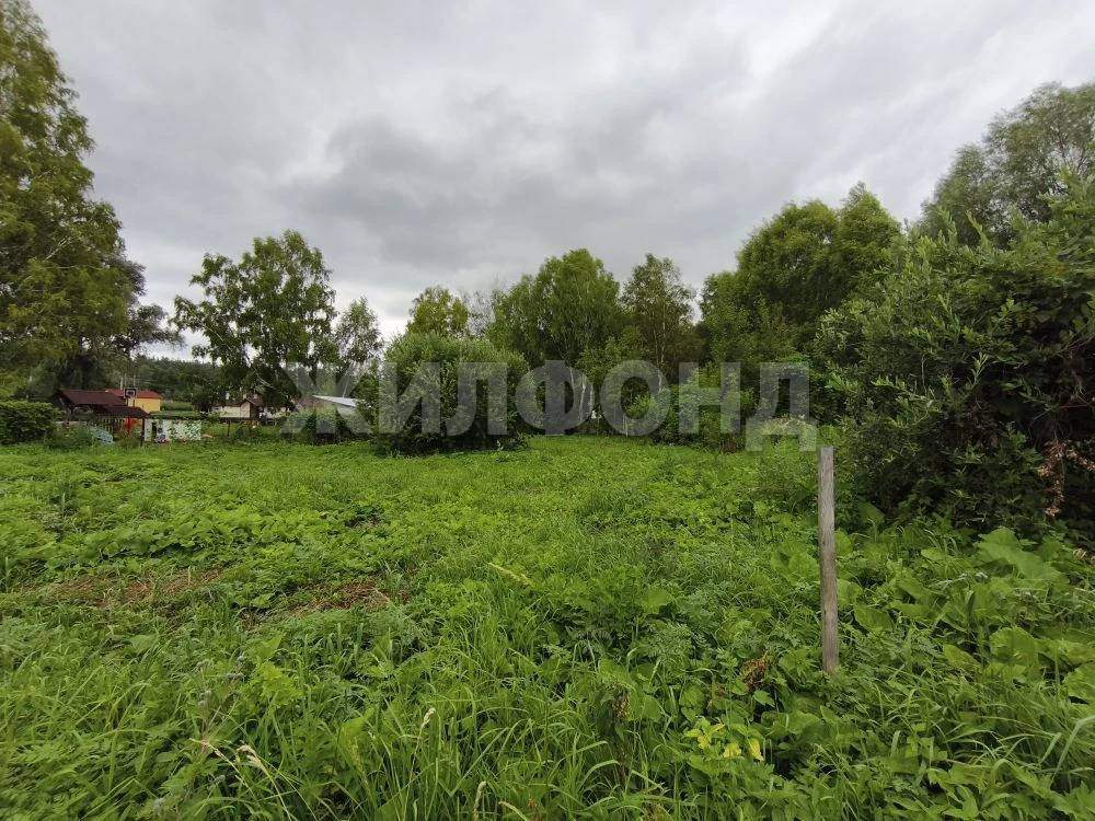 Продам земельный участок 1137 м.кв.