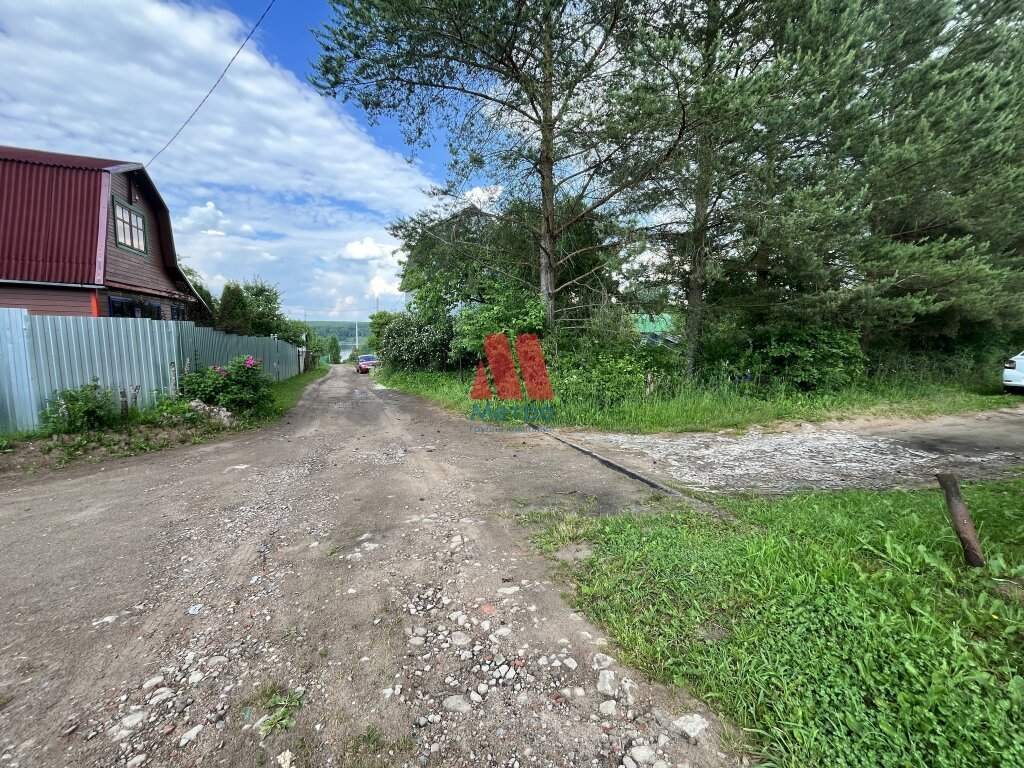 Продам земельный участок 492 м.кв.