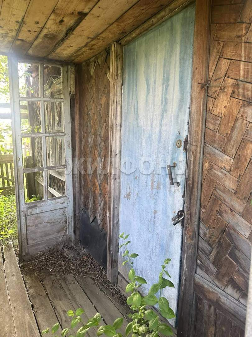 Продам земельный участок 330 м.кв.